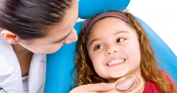 ODONTOPEDIATRIA – ATENDIMENTO À CRIANÇAS